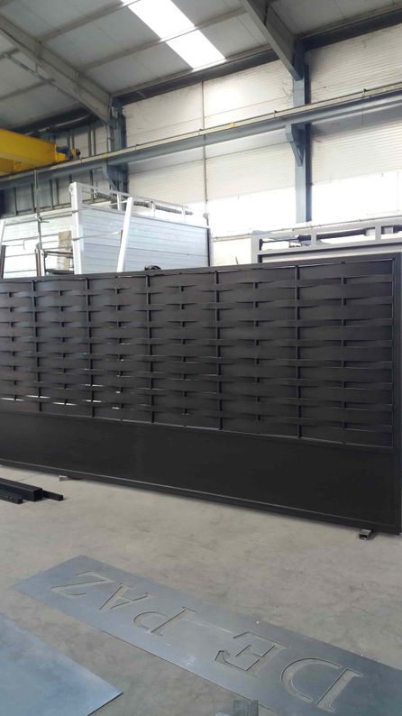 producción de puertas por Puertas Automáticas Valsan