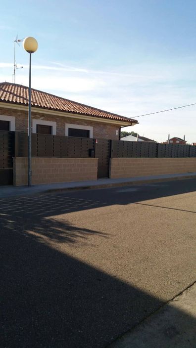 puertas de garaje por Puertas Automáticas Valsan